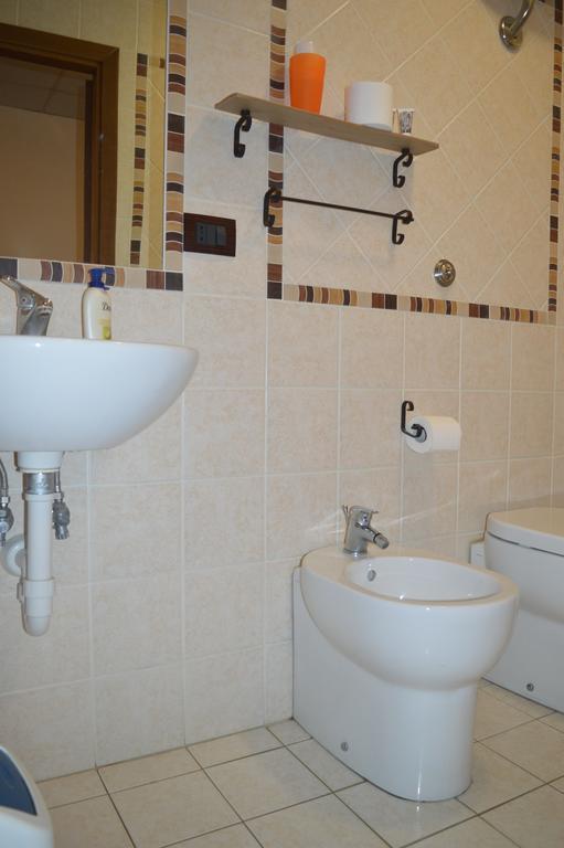 Albergo Ollolai Civitavecchia Cameră foto