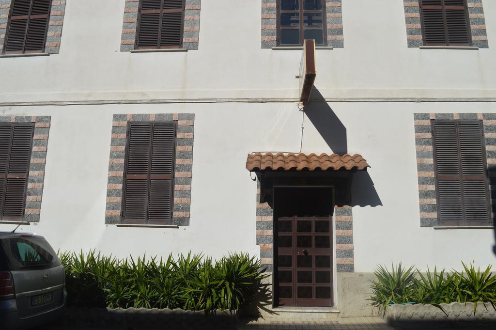 Albergo Ollolai Civitavecchia Cameră foto